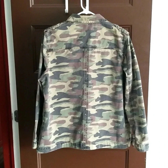 Mint Velvet Camo Utility Jacket — Modern Military Style - Picture 2 of 5